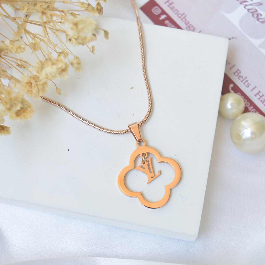 Rose Gold Clover Pendant