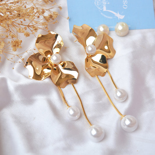 Half flower pearl hanging earring