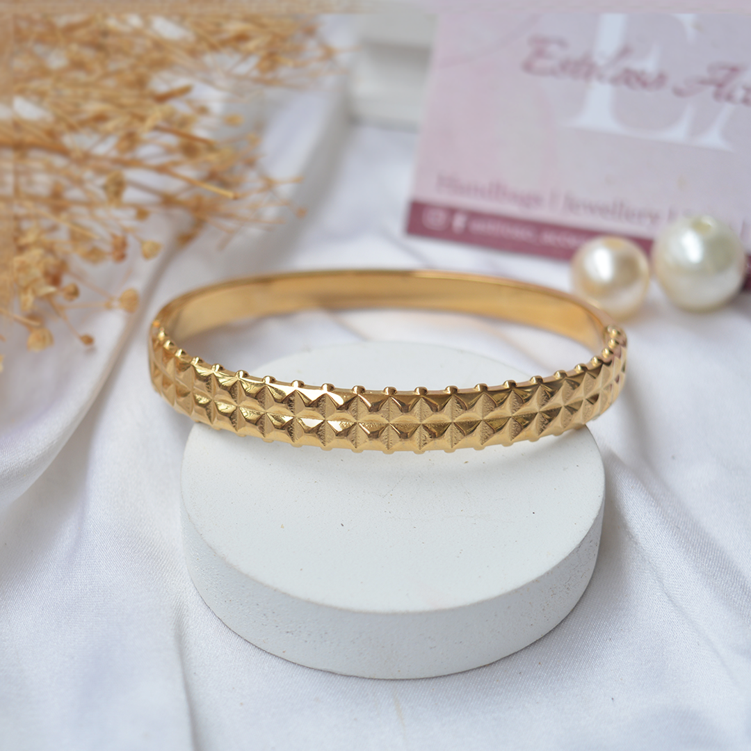 Embossed Elegance Bangle