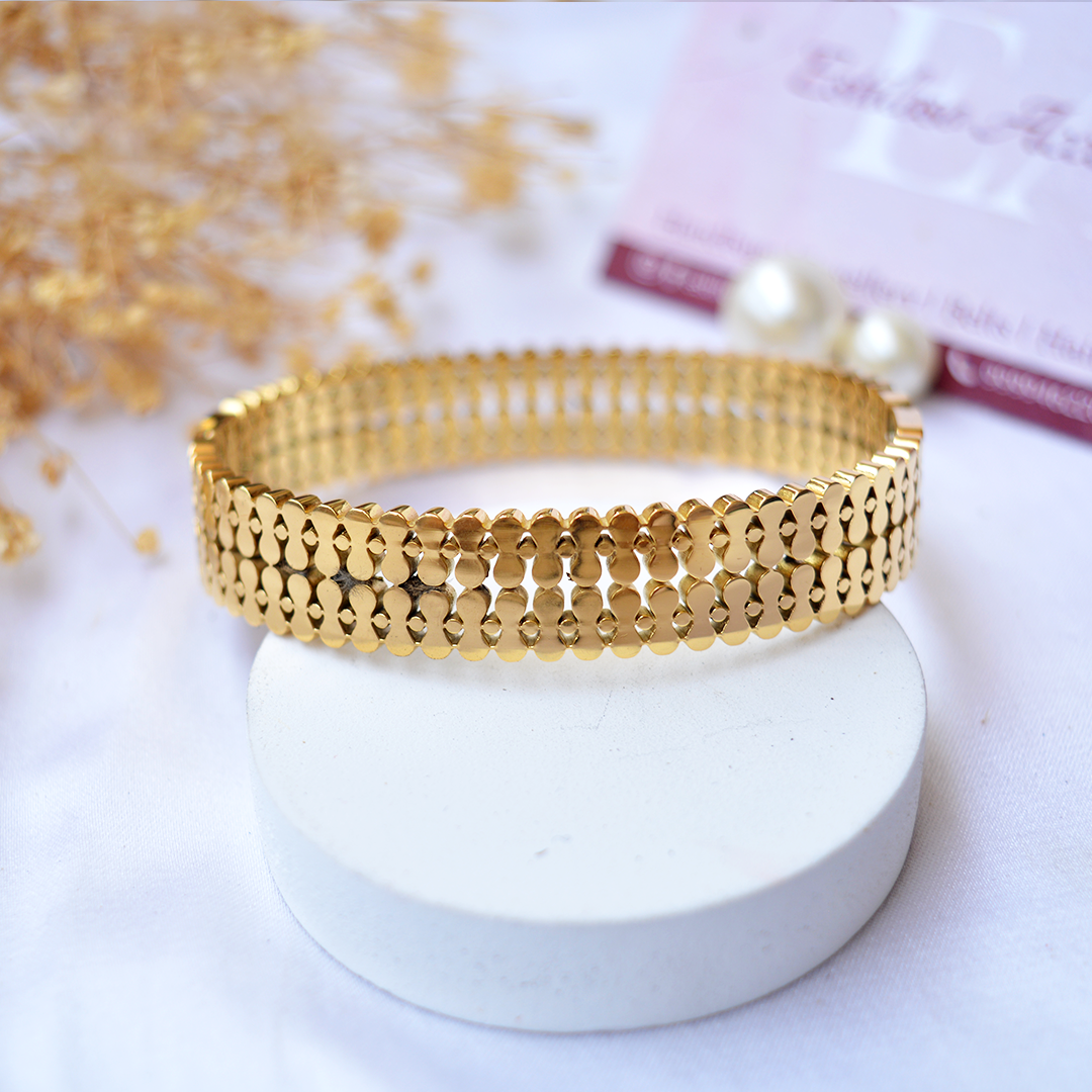 Bold Brilliance Bangle