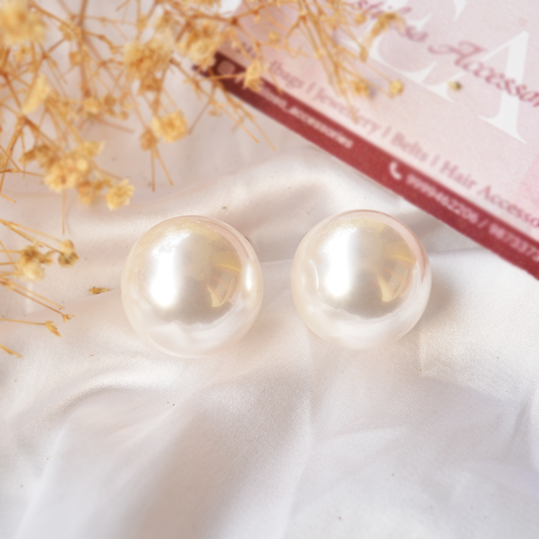 Pearl Studs