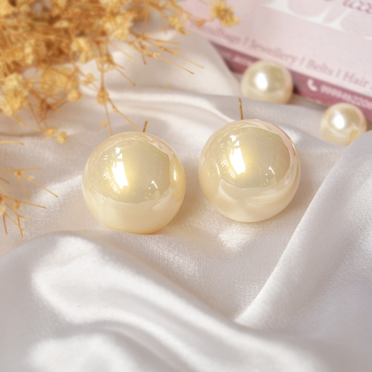 Vintage Gold Pearl Balls