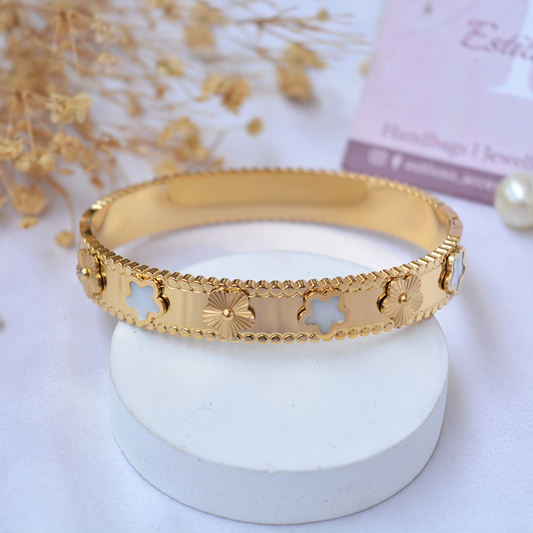 Star Bloom Bangle