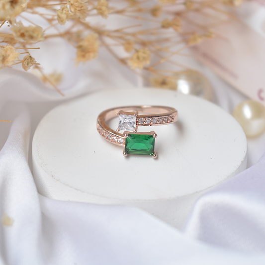 Emerald Diamond ring