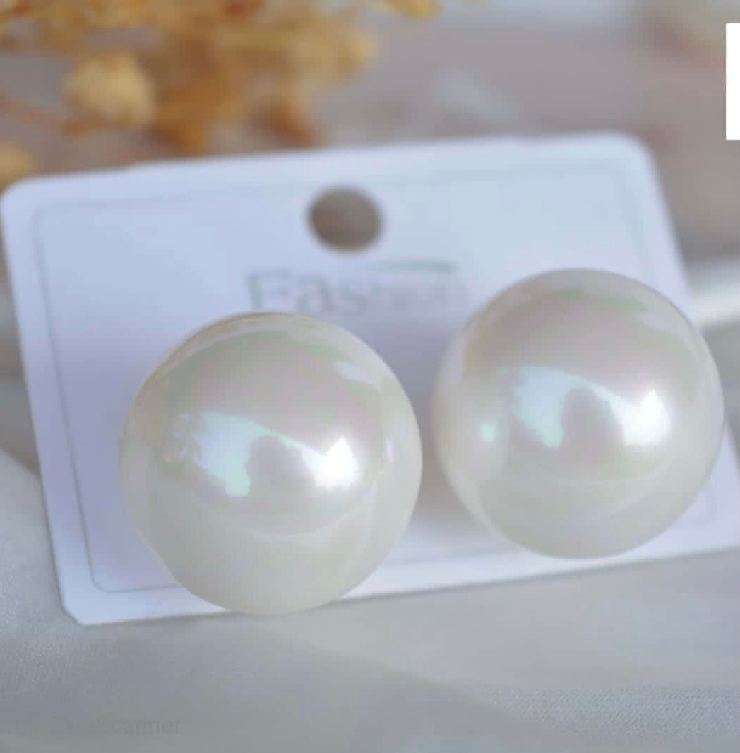 Pearl Studs