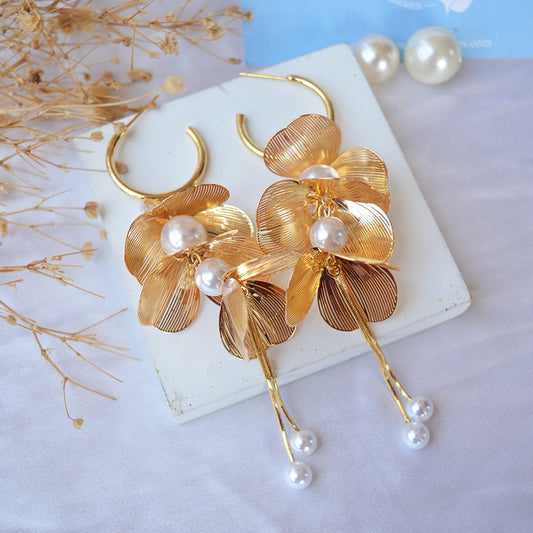 Flower drop earring